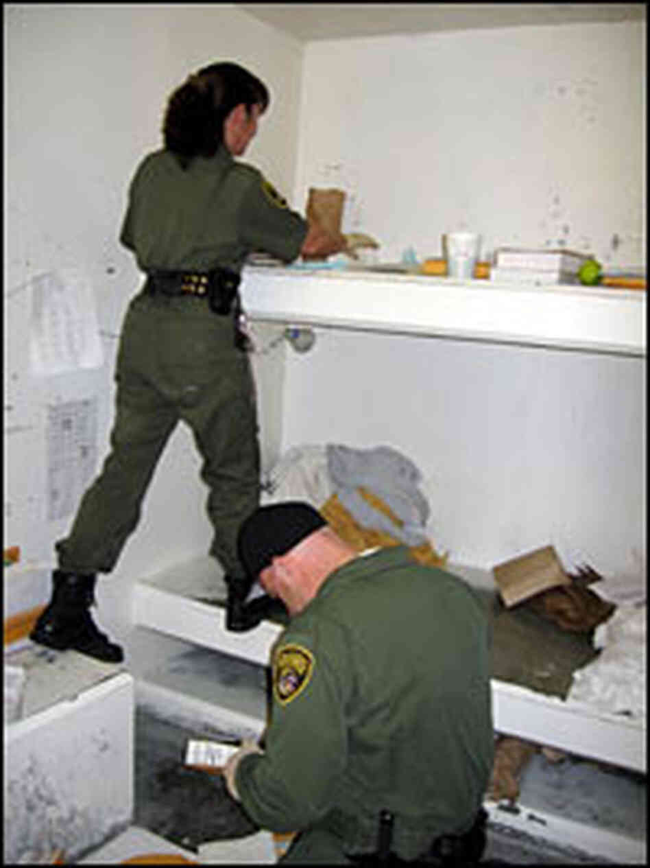 Officers at Pelican Bay tear apart a SHU cell Officers at Pelican Bay tear apart a SHU cell