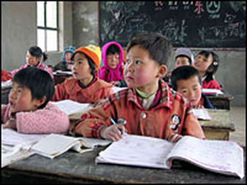 First-grade students at Zhangjiabao elementary school First-grade students at Zhangjiabao elementary school