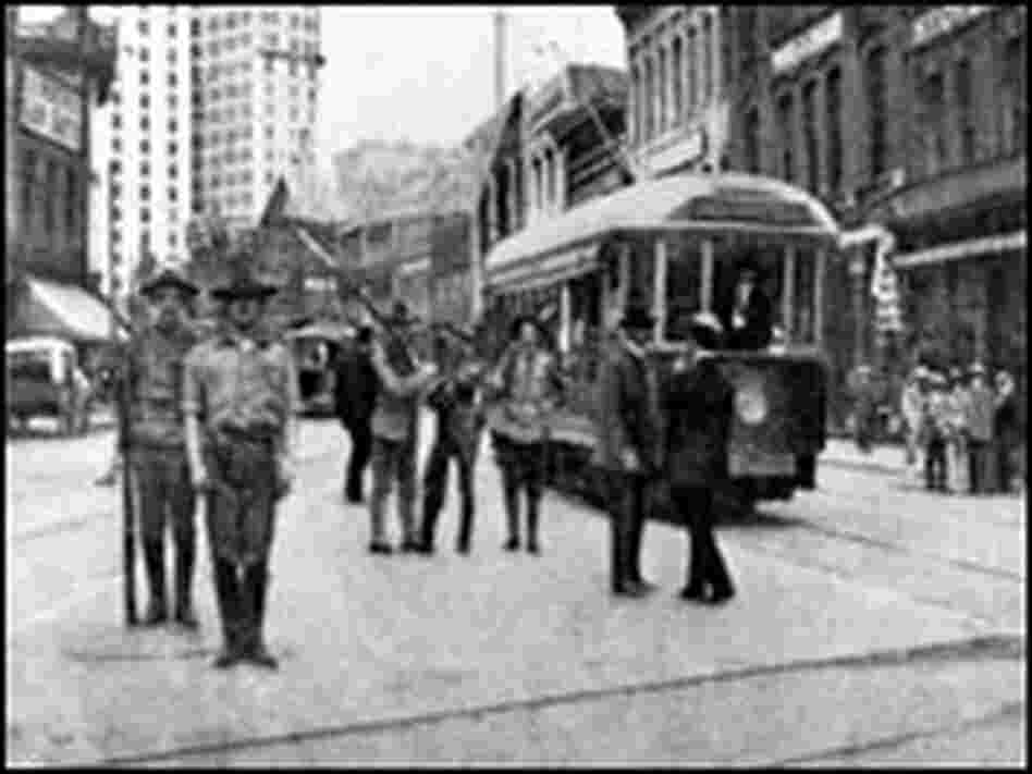 Militiamen in downtown Atlanta, 1906