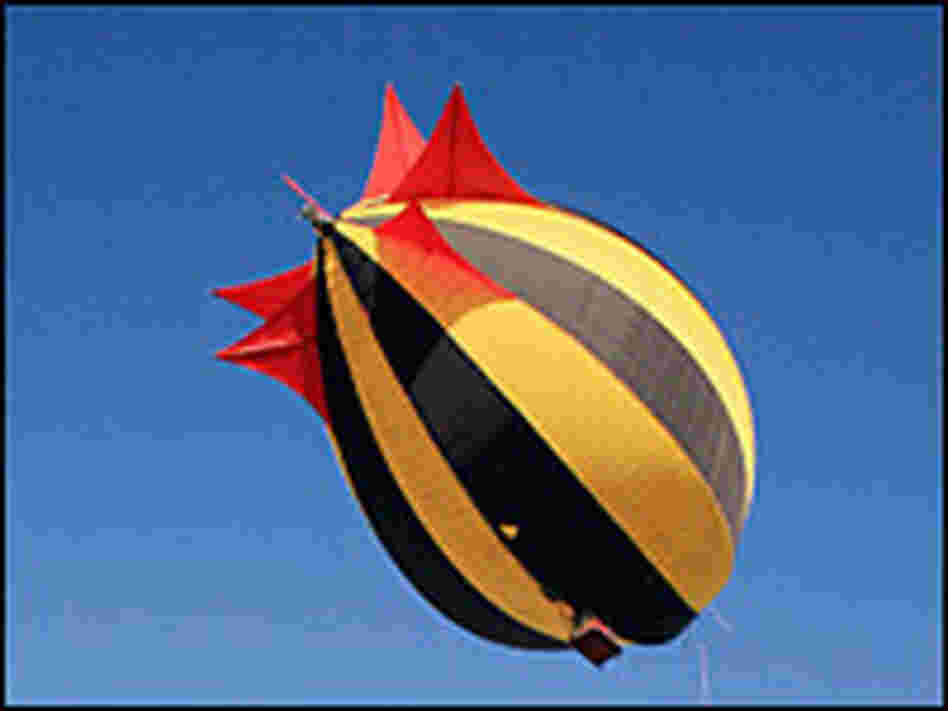 Dan Nachbar's experimental blimp