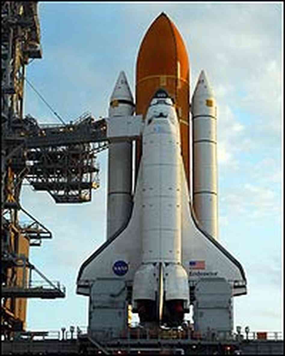 Space shuttle Endeavour sitting on the lauch pad in Florida. Space shuttle Endeavour sitting on the lauch pad in Florida.