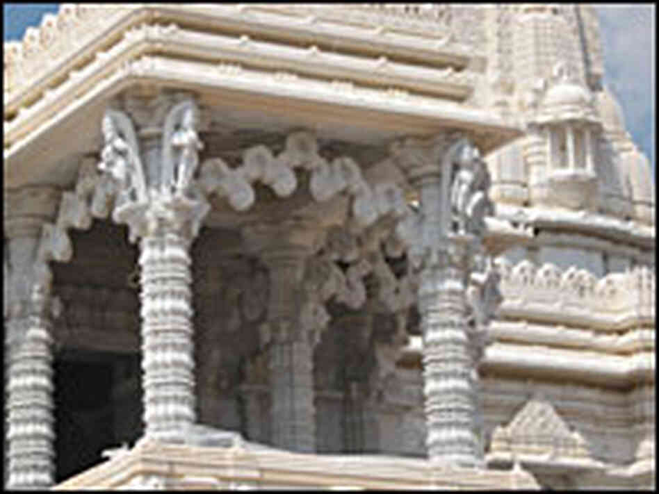Close up of pillars