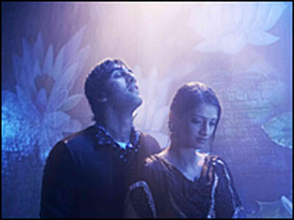 Ranbir Kapoor and Sonam Kapoor in 'Saawariya'