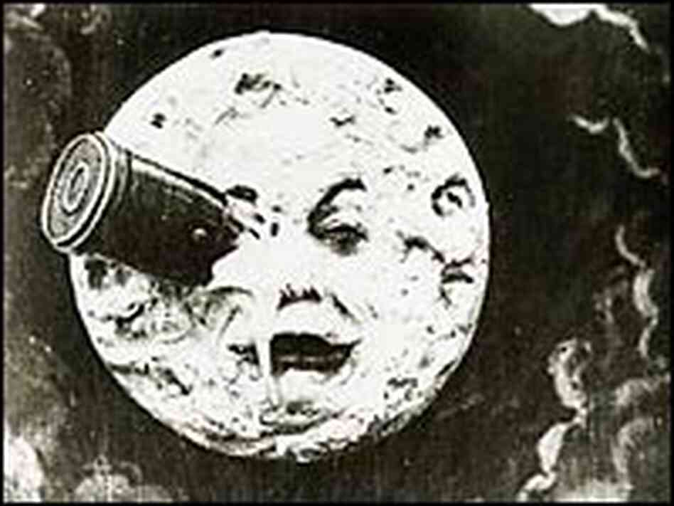 Still from 'La Voyage dans la lune' Still from 'La Voyage dans la lune'