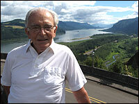 Elmer Buehler was Woody Guthrie's driver during the singer's 1941 trip along the Columbia River.