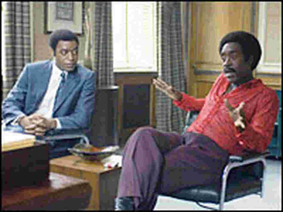 Dewey Hughes (Chiwetel Ejiofor) and Petey Greene (Don Cheadle) in 'Talk to Me'