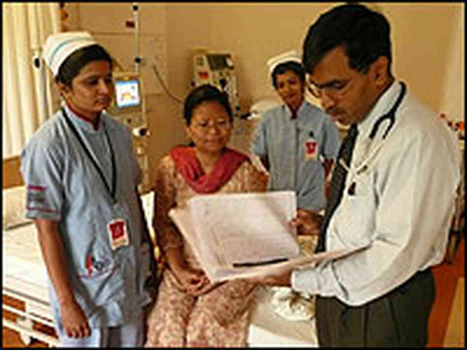 Dr. Rajanna Sreedhara, far right, at Wockhardt Hospital, Bangalore Dr. Rajanna Sreedhara, far right, at Wockhardt Hospital, Bangalore