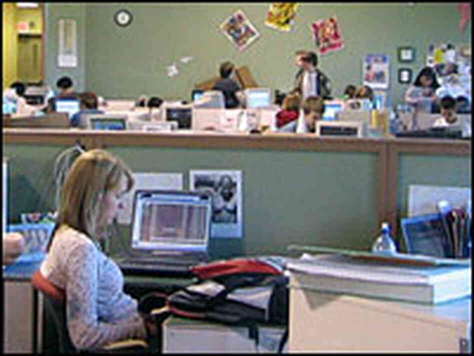 A student studies at New Country.