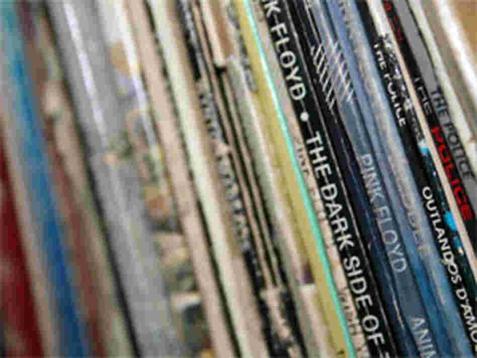 Record collection (300) Record collection (300)