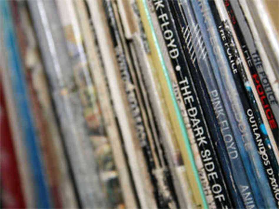 Record collection (300) Record collection (300)