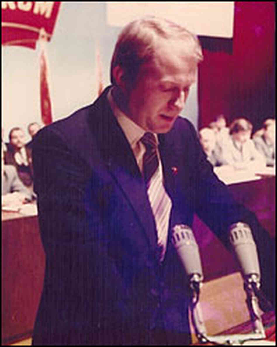 Sergei Tretyakov at KGB headquarters in 1998.