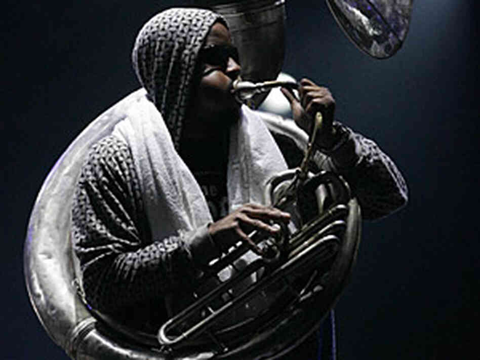 Damon "Tuba Gooding Jr." Bryson plays the sousaphone for The Roots. Damon "Tuba Gooding Jr." Bryson plays the sousaphone for The Roots.