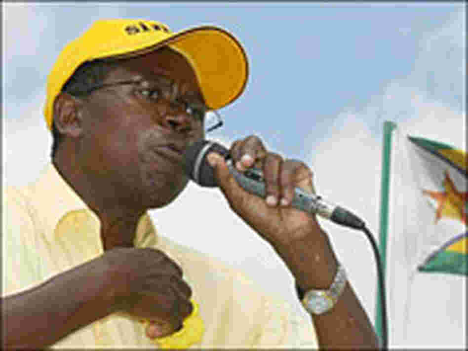 Zimbabwean presidential candidate Simba Makoni gestures at a campaign rally.
