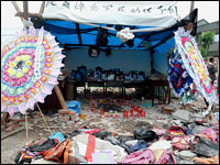 At the Fuxing primary school in Wuhu, parents erected an altar to remember their children.