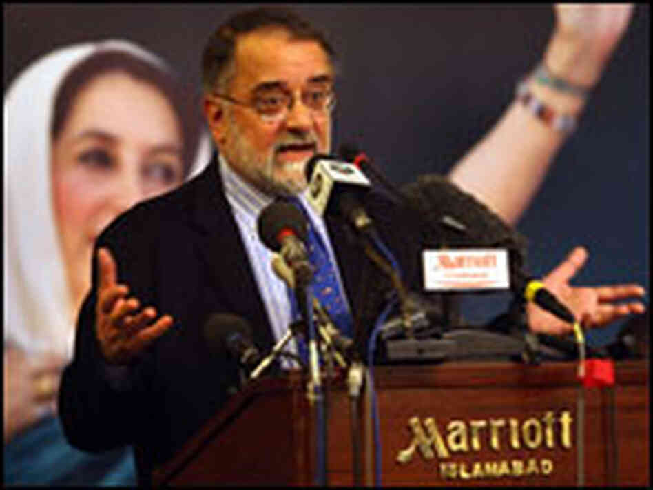 Pakistani journalist Ahmed Rashid.