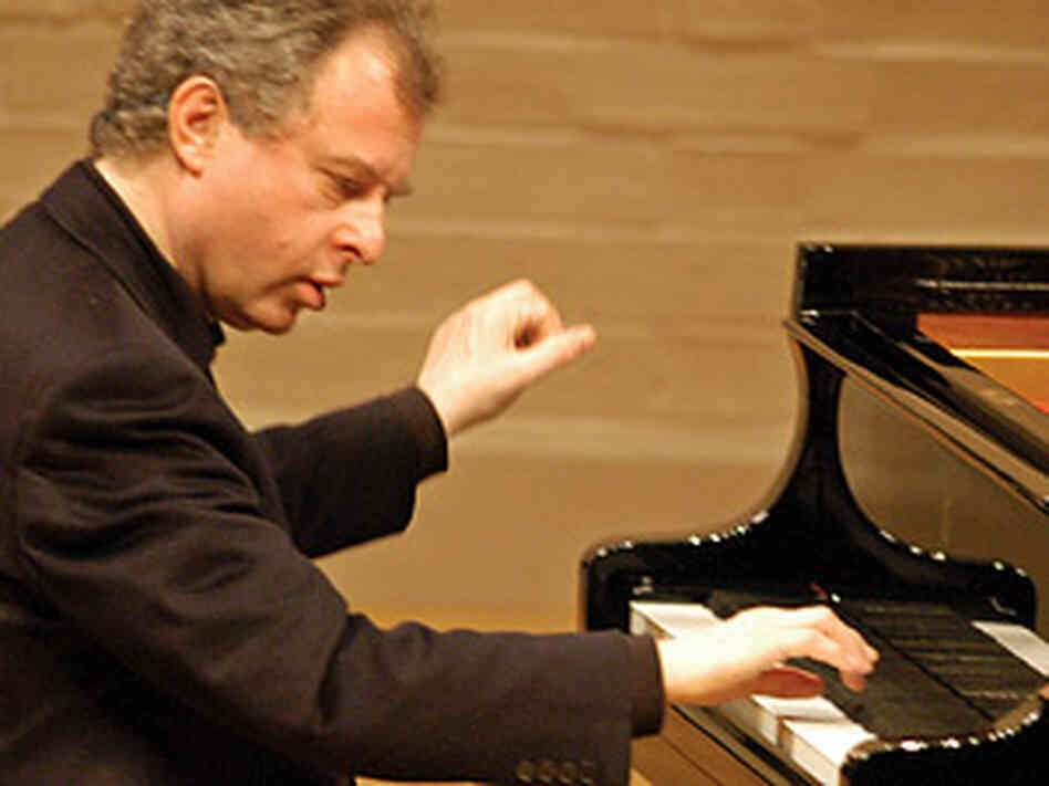 Pianist Andras Schiff