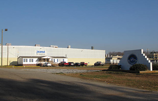 The FBI raided the Peanut Corporation of America's processing plant in Blakely, Ga., on Monday.