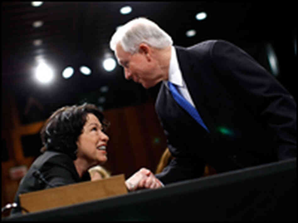 Sen. Sessions greets Sotomayor.