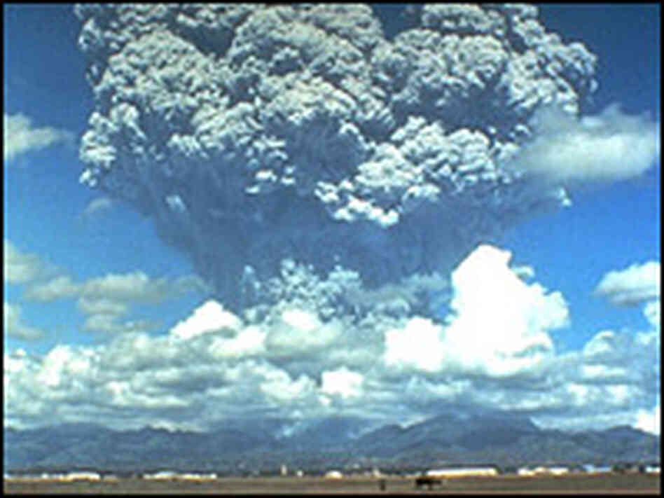 Mount Pinatubo erupts in 1991