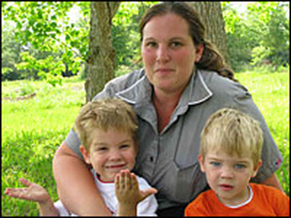 Lindsay Huckabee and her sons, Steven and Michael. Lindsay Huckabee and her sons, Steven and Michael.