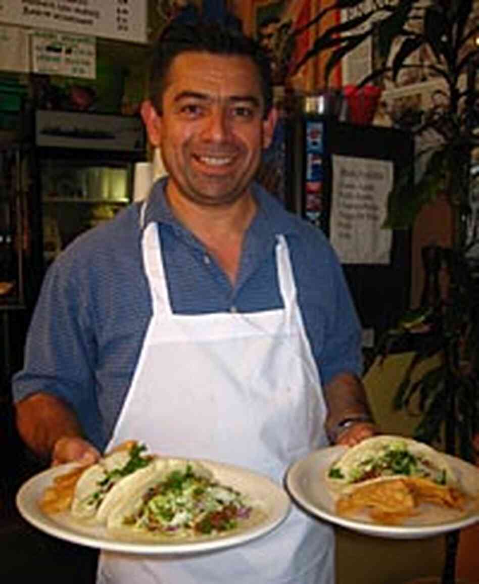 Roberto Malagan presents one of the many specialities of Teres Mexican Grill in Los Angeles Roberto Malagan presents one of the many specialities of Teres Mexican Grill in Los Angeles