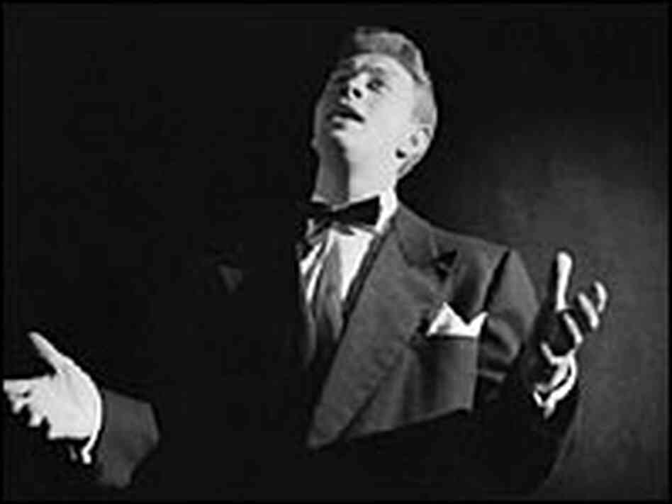 Mel Torme, aka the Velvet Fog, circa 1947. Mel Torme, aka the Velvet Fog, circa 1947.