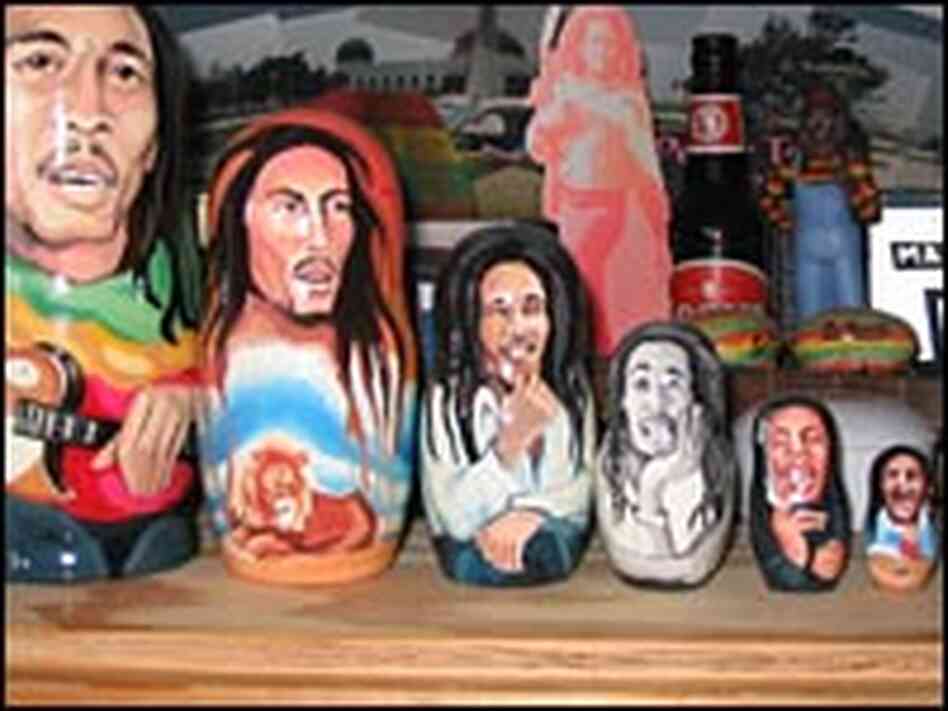 Stacking Marleys, a lighthearted highlight of Steffens' collection. Stacking Marleys, a lighthearted highlight of Steffens' collection.