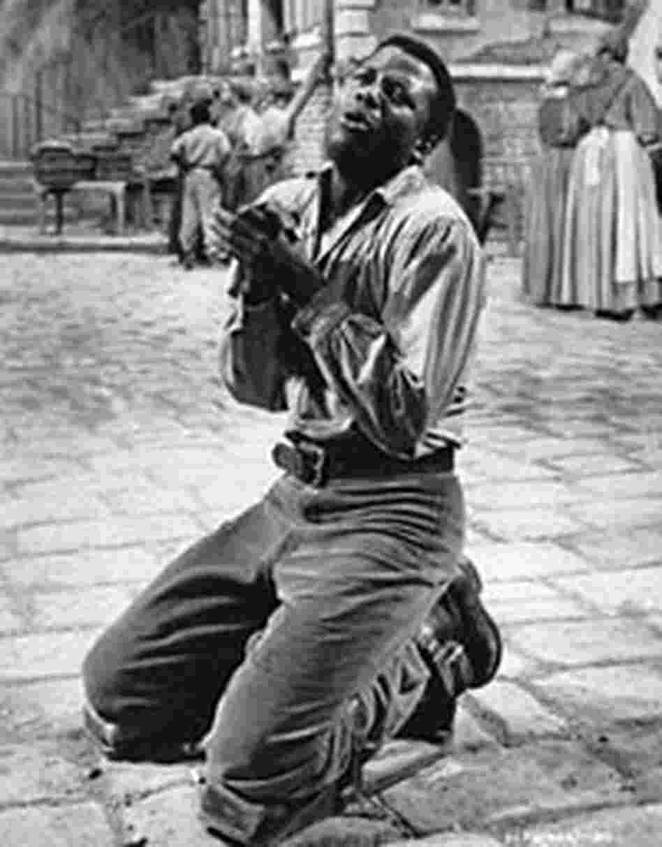 Sidney Poitier plays Porgy in the 1959 film version of 'Porgy and Bess' Sidney Poitier plays Porgy in the 1959 film version of 'Porgy and Bess'