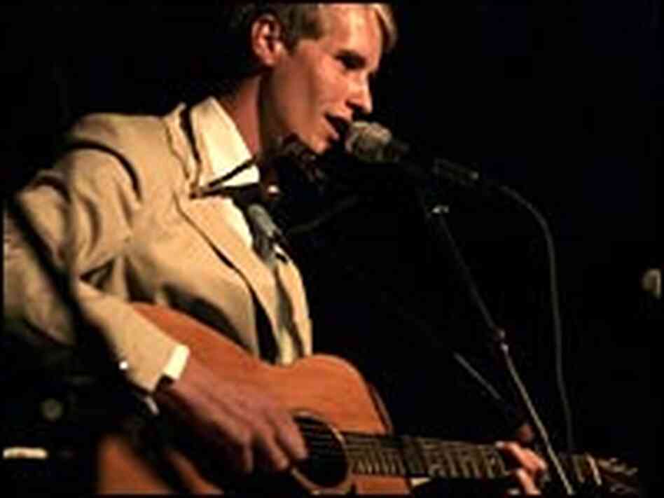 Tom Brosseau's live performances have earned him a large word-of-mouth fan base. Tom Brosseau's live performances have earned him a large word-of-mouth fan base.