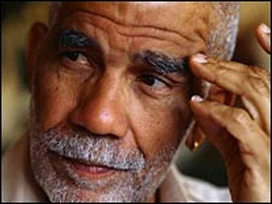 Veteran journalist Ed Bradley Veteran journalist Ed Bradley