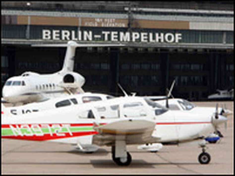 Private planes at Tempelhof Airport Private planes at Tempelhof Airport