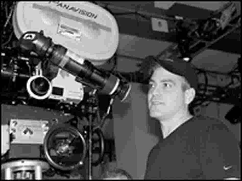 Director on the set: George Clooney at work on 'Good Night, and Good Luck' Director on the set: George Clooney at work on 'Good Night, and Good Luck'