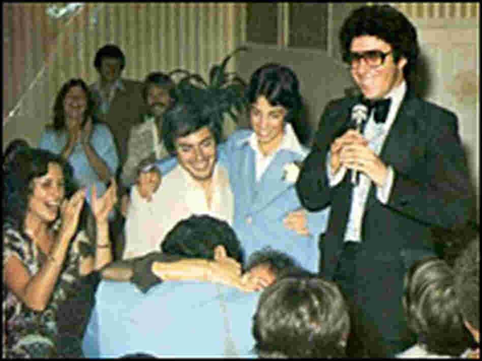 Steve Fortgang -- leader of "the No. 1 Bar Mitzvah band" -- at work.