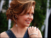 St. Louis woman: Jenna Fischer made her way from Missouri to Hollywood in a beat-up Mazda hatchback.
