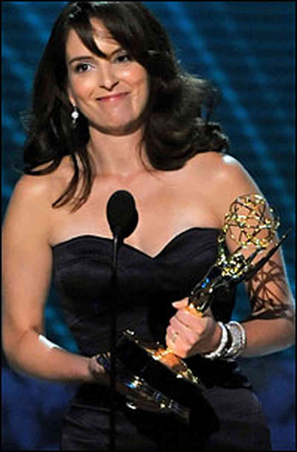 Tina Fey Receives Emmy