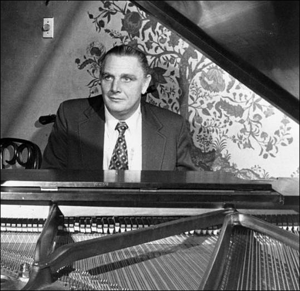 Pianist Dave McKenna