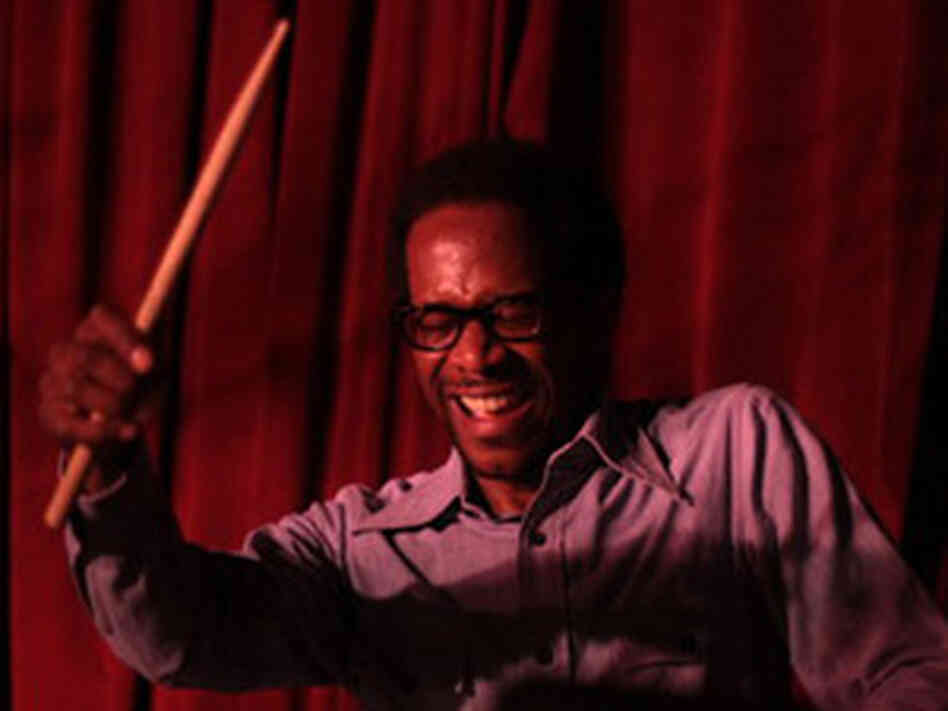 Brian Blade (300) Brian Blade (300)