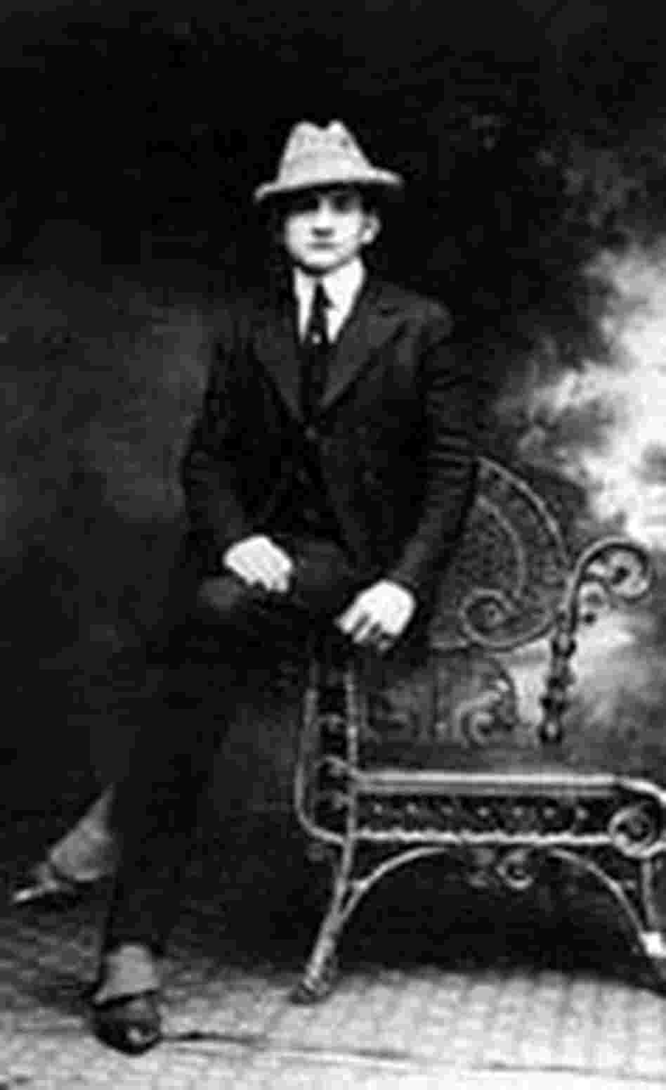 Portrait of Lector Joacquita de la Llana, crossing his legs and sitting on a chair. Portrait of Lector Joacquita de la Llana, crossing his legs and sitting on a chair.