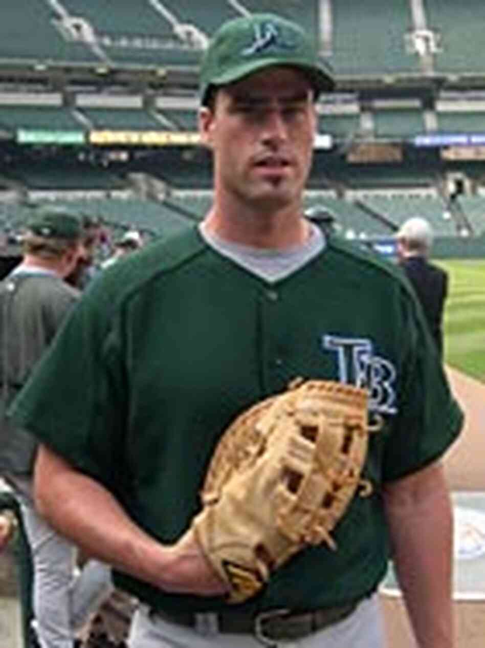 Travis Lee. Travis Lee.