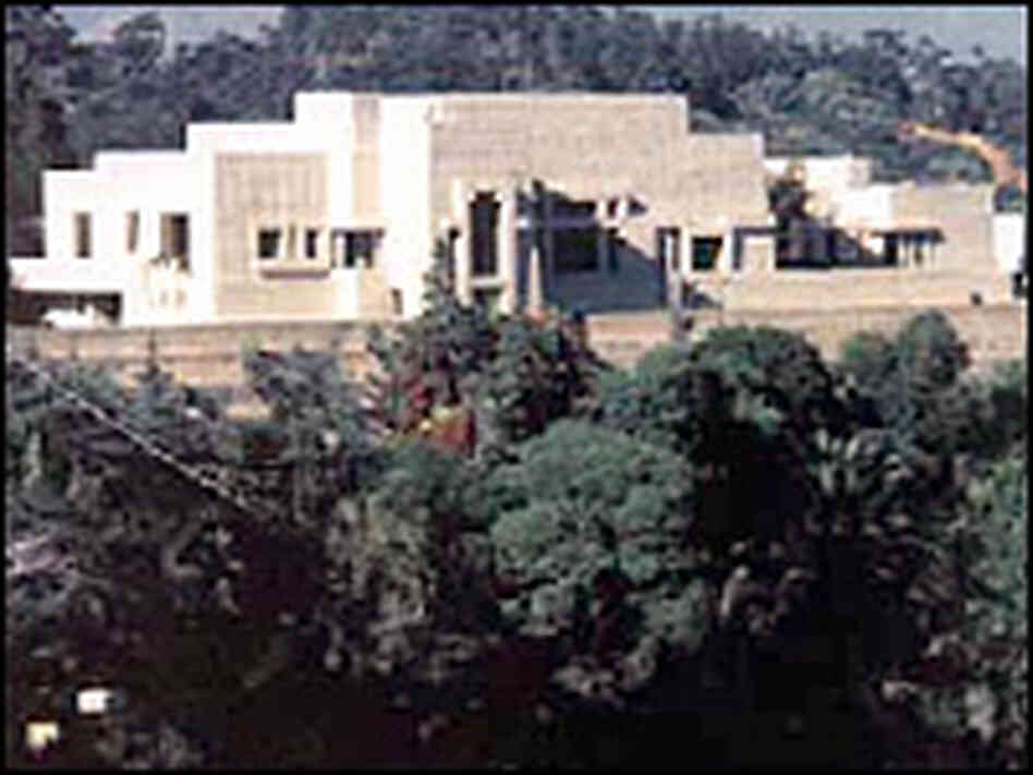 Rear of Frank Lloyd Wright's Brown-Ennis House Rear of Frank Lloyd Wright's Brown-Ennis House