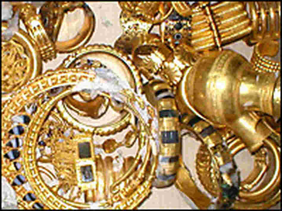 The gold of Nimrud. Credit: Matthew Bogdanos.
