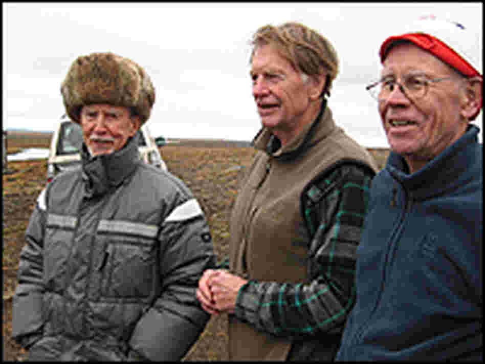 Dr. Jon Thorsteinsson (l) and Dr. Sigmundur Magnusson (r),  and Steingrimur Hermannsson