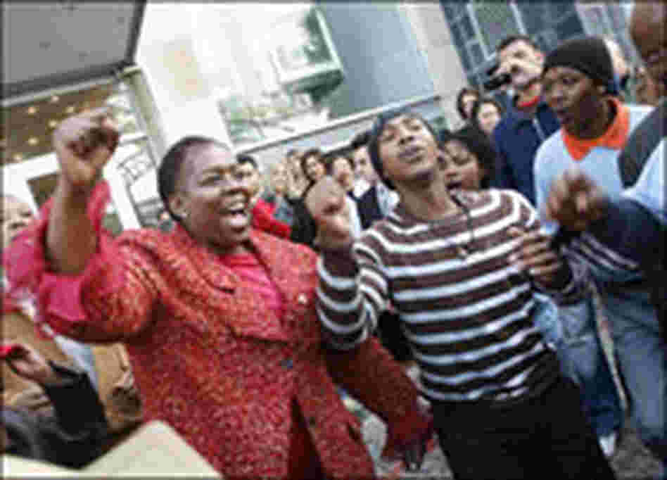 Nozizwe Madlala-Routledge and dances with TAC activists in Cape Town.