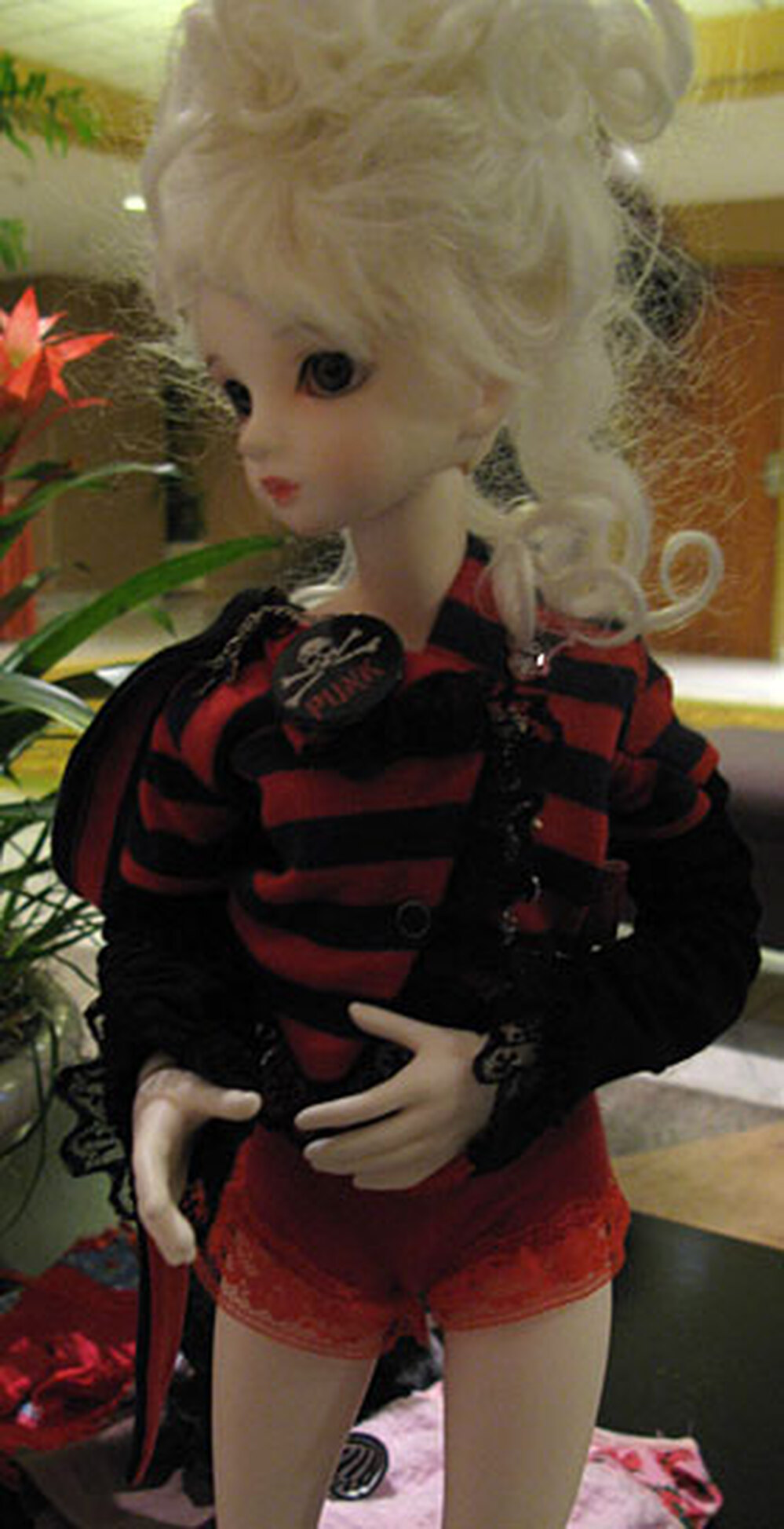 Soo Yun, a ball-jointed doll whose look can be completely changed with different wigs and outfits