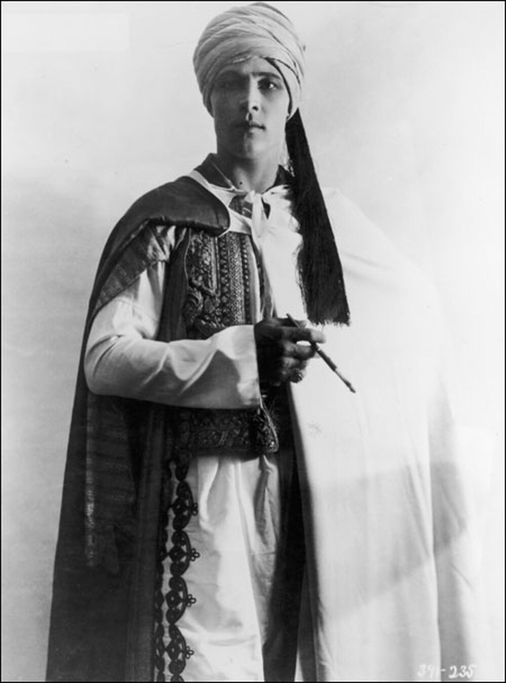 Valentino in costume