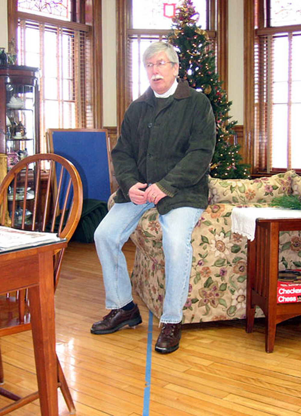 Keith Beadle straddles the U.S.-Canadian border.