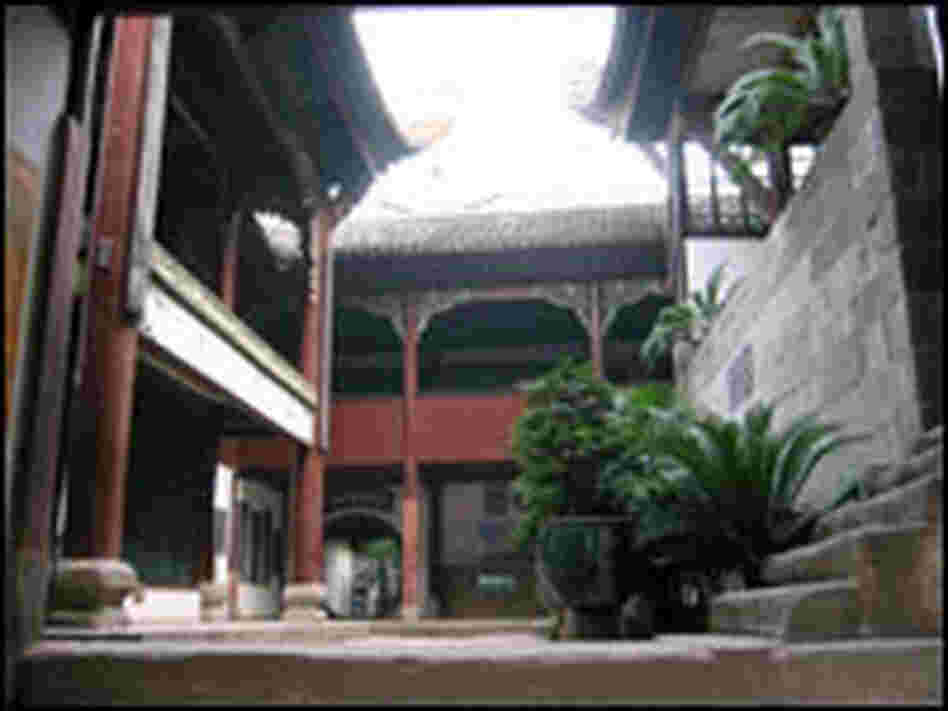 The Zhang Fei Temple in the county town of Yunyang.