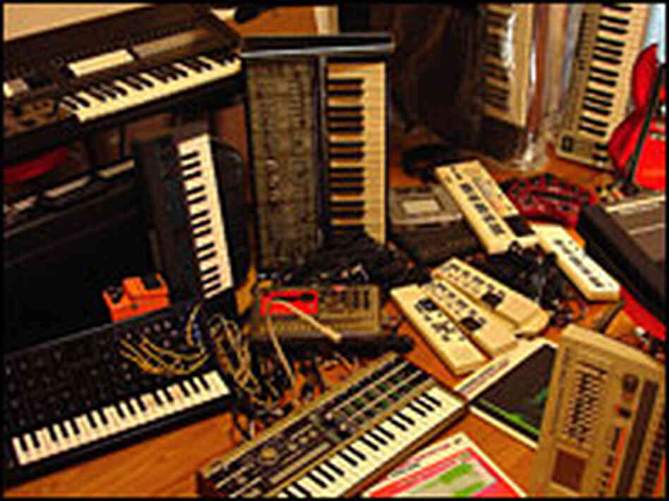 B6's studio equipment -- a jumble of keyboards, etc.
