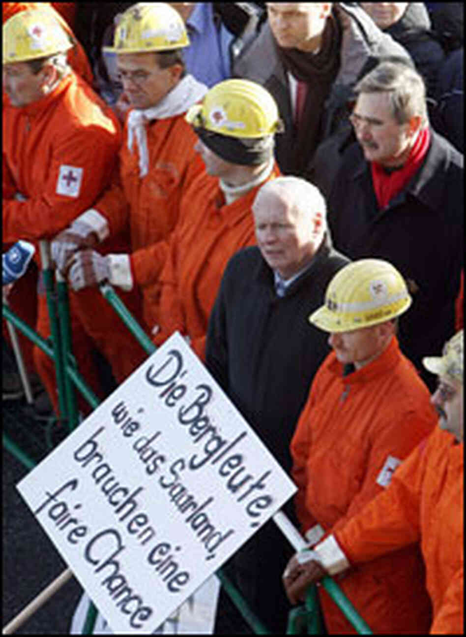 Oskar Lafontaine with miners in Saarbrücken, Germany, on March 5, 2008. Oskar Lafontaine with miners in Saarbrücken, Germany, on March 5, 2008.