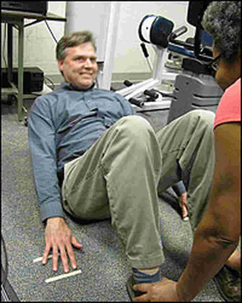 NPR science editor David Malakoff takes the President's Challenge in the NPR gym NPR science editor David Malakoff takes the President's Challenge in the NPR gym